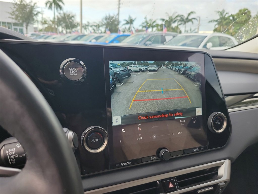 Used 2024 Lexus RX 350 FWD image 23