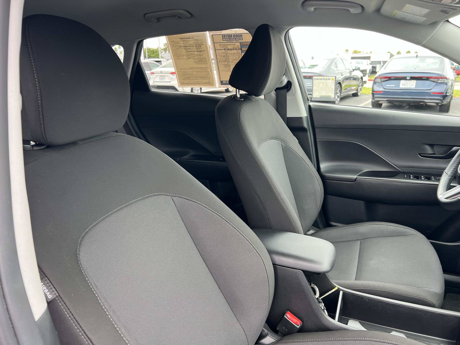 Used 2024 Hyundai Kona SEL w/ Convenience Package FWD image 30