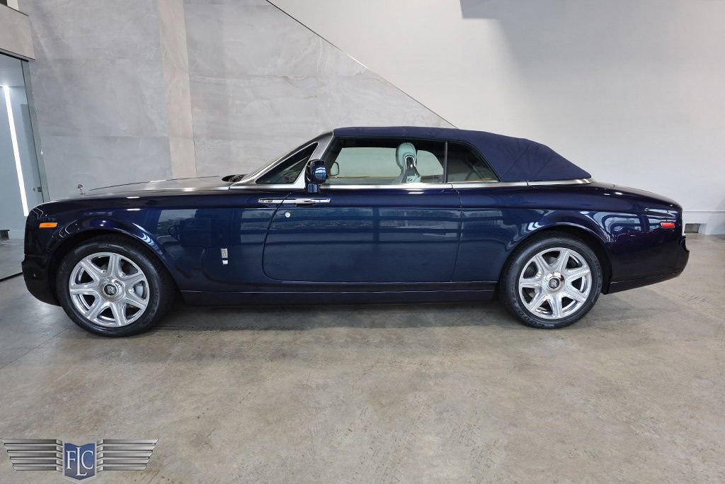 Used 2013 Rolls-Royce Phantom Drophead Coupe image 3