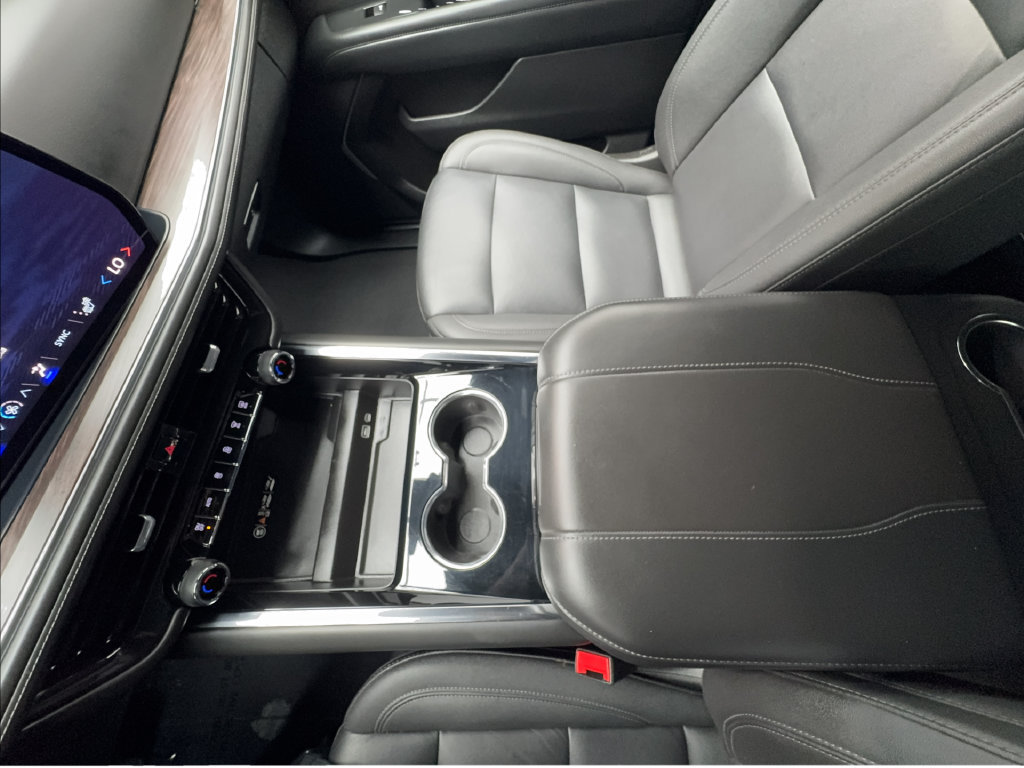 Used 2025 Chevrolet Tahoe LT RWD image 47