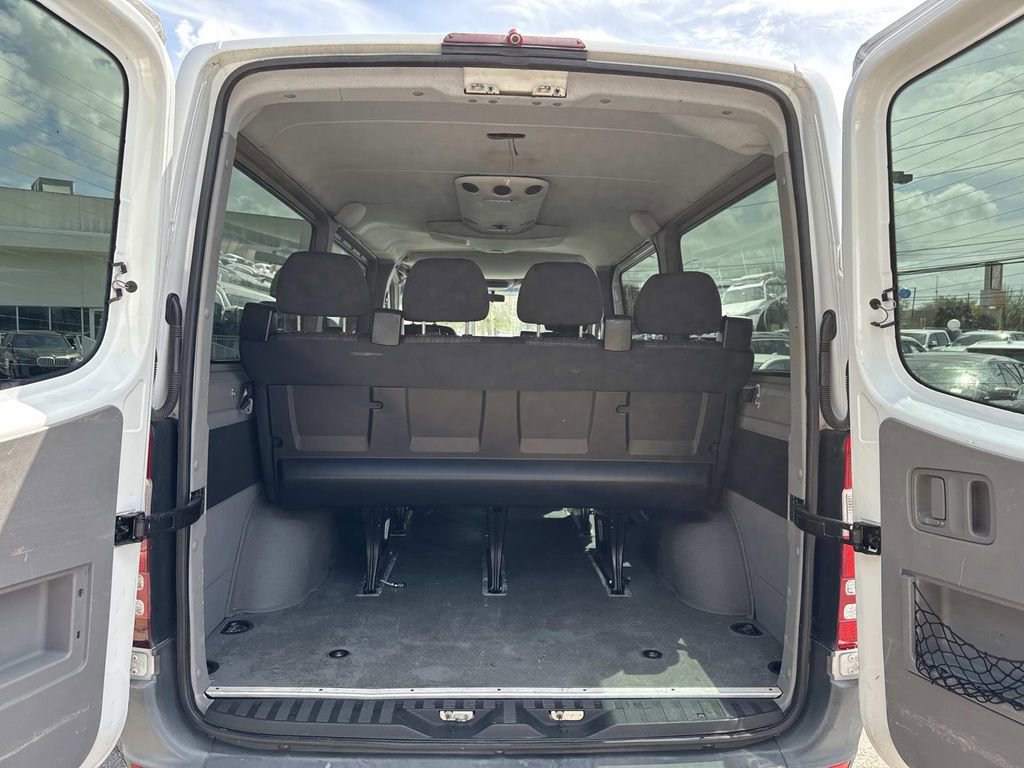 Used 2016 Mercedes-Benz Sprinter 2500 image 9
