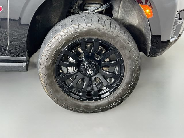 Used 2023 GMC Yukon XL AT4 w/ Technology Package AWD/4WD image 39
