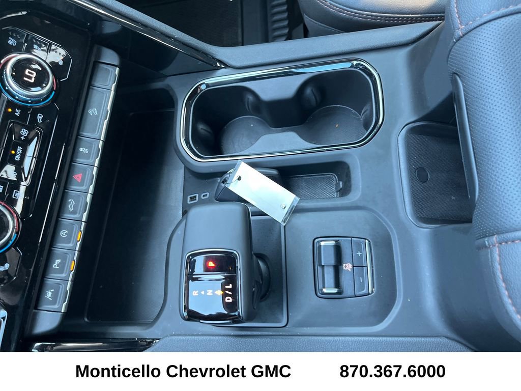 Used 2025 GMC Sierra 1500 AT4 w/ AT4 Premium Package image 18