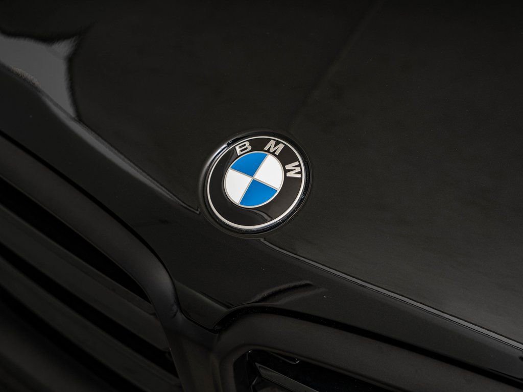Used 2025 BMW X5 M Competition w/ Executive Package AWD/4WD image 3