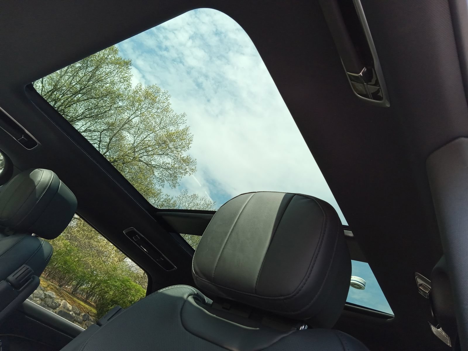 Used 2023 Land Rover Range Rover Sport SE AWD/4WD image 11