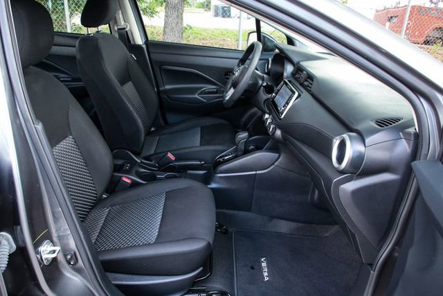 Used 2021 Nissan Versa S image 27