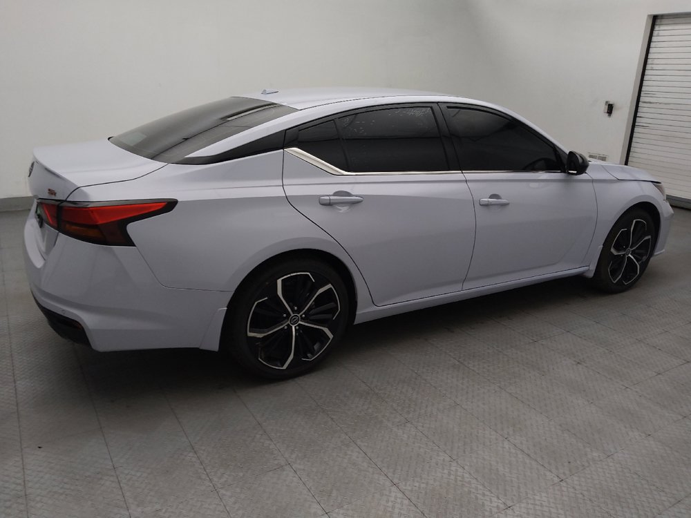 Used 2025 Nissan Altima 2.5 SR FWD image 10