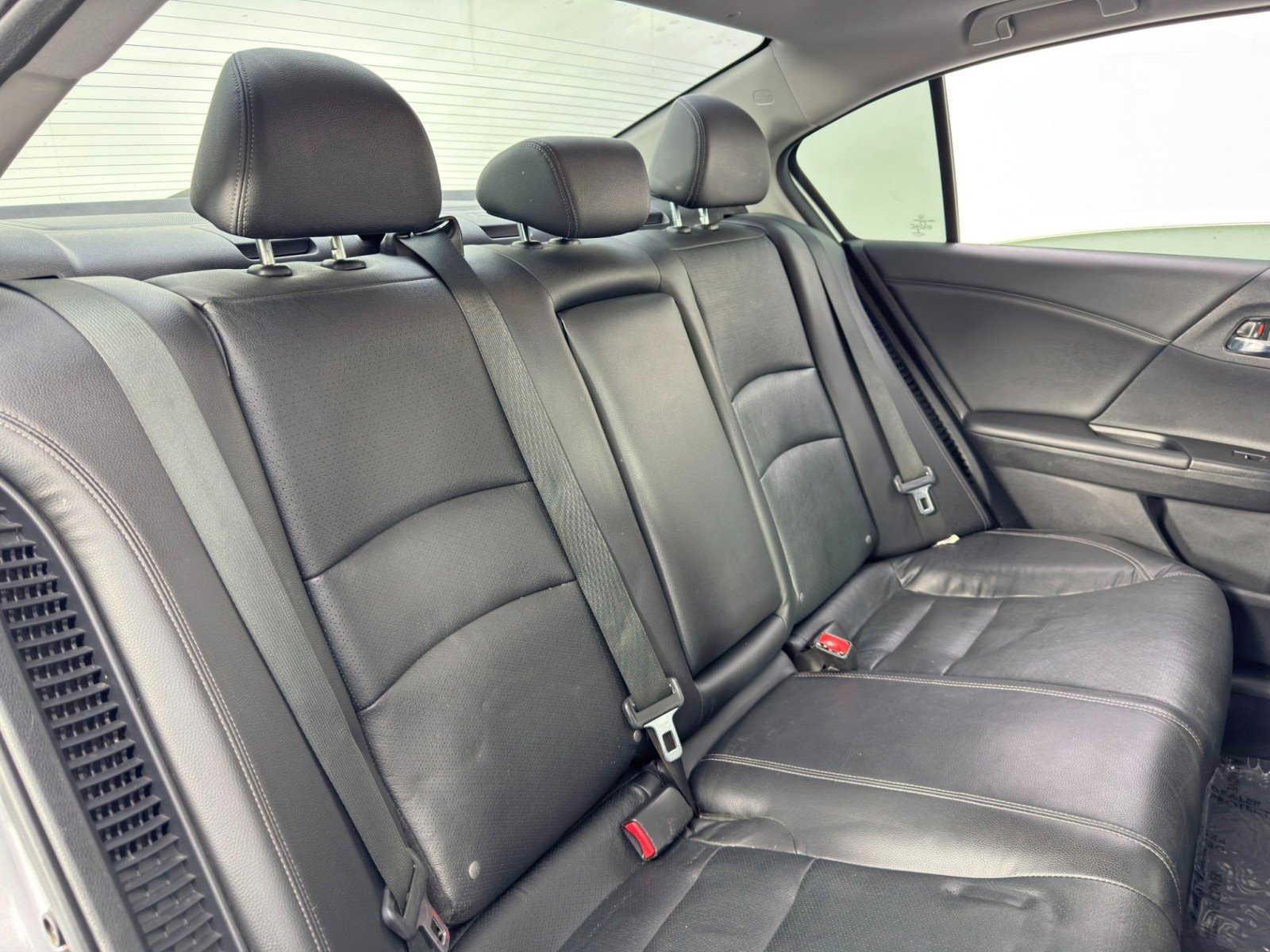 Used 2015 Honda Accord EX-L image 34