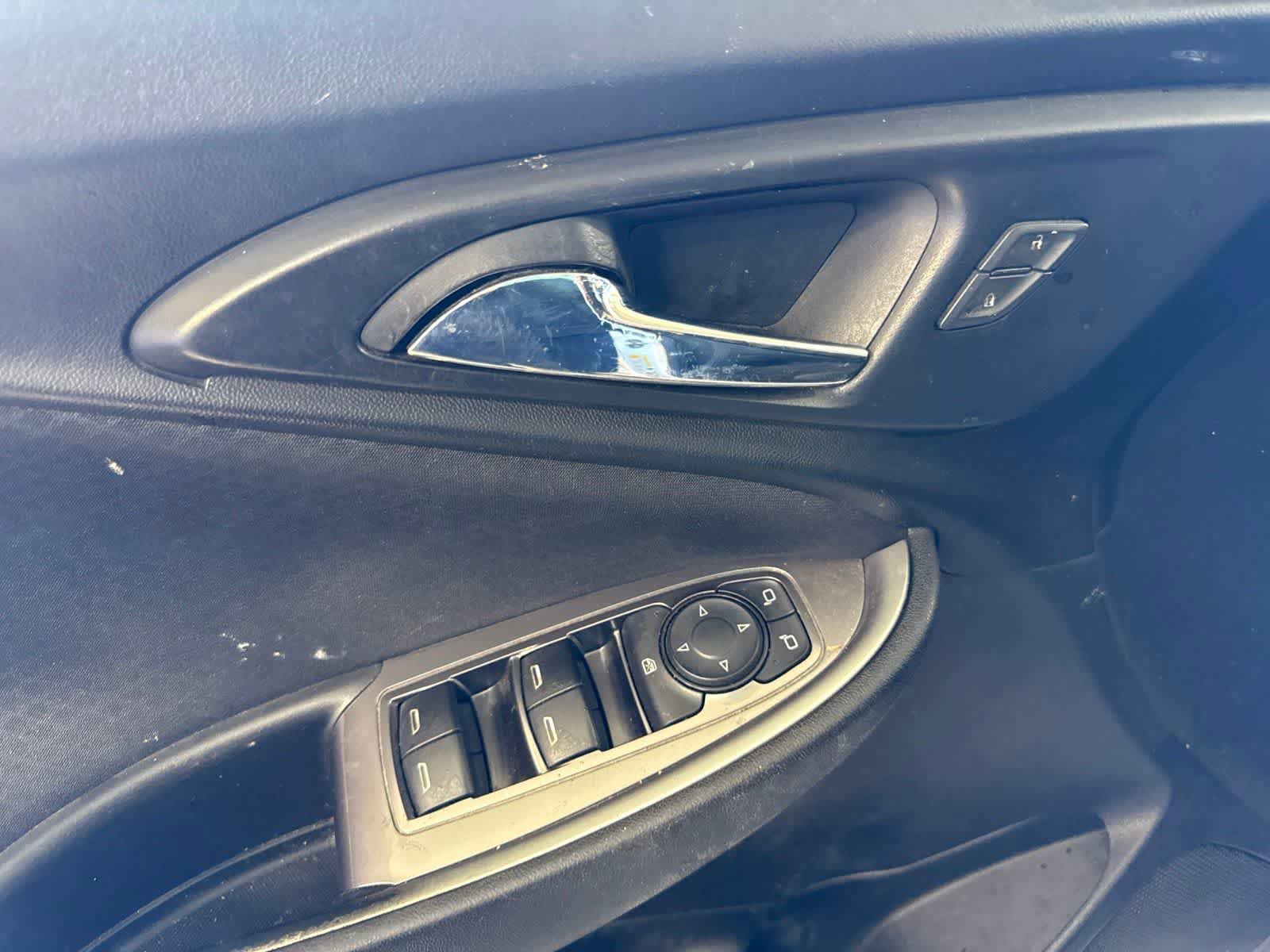 Used 2018 Chevrolet Malibu LS FWD image 18