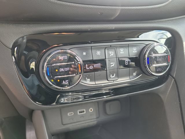 Used 2023 Buick Encore GX Select FWD image 24