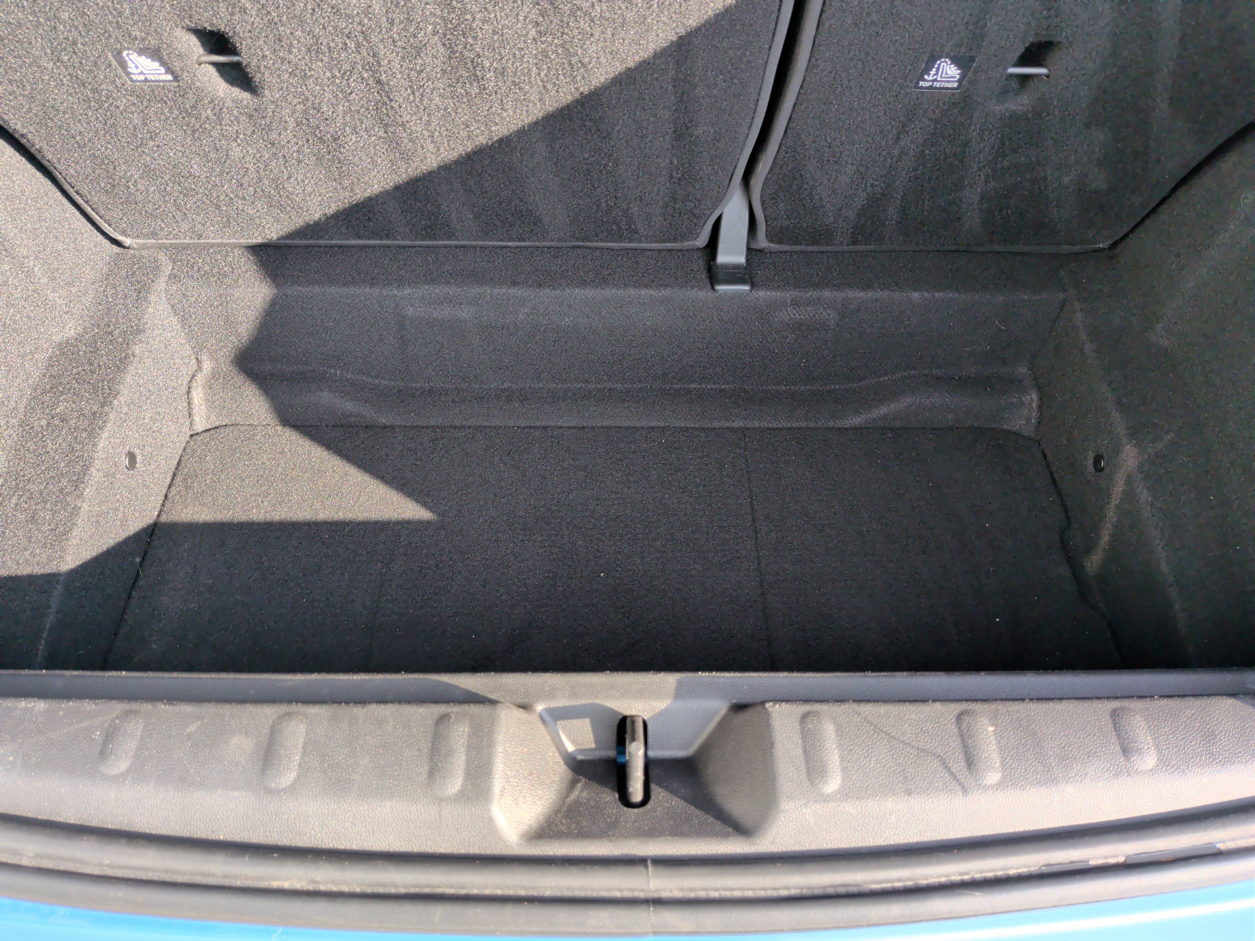 Used 2018 MINI Cooper 2-Door Hardtop image 32