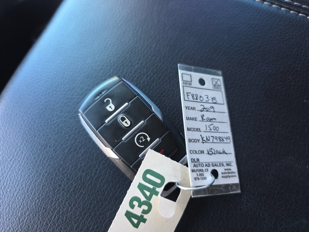 Used 2019 RAM 1500 Laramie AWD/4WD image 39