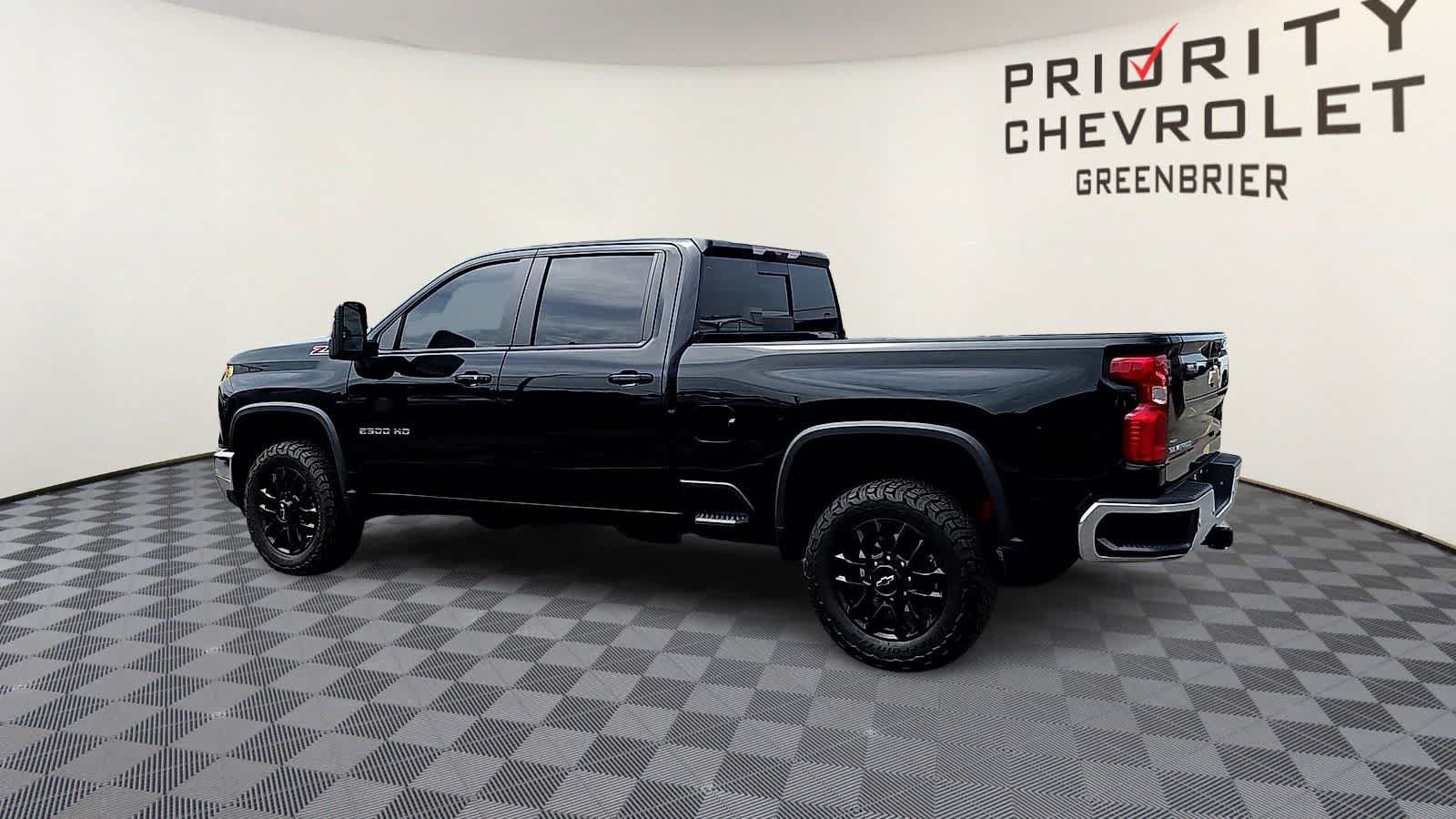Used 2025 Chevrolet Silverado 2500 LT w/ All Star Edition AWD/4WD image 6