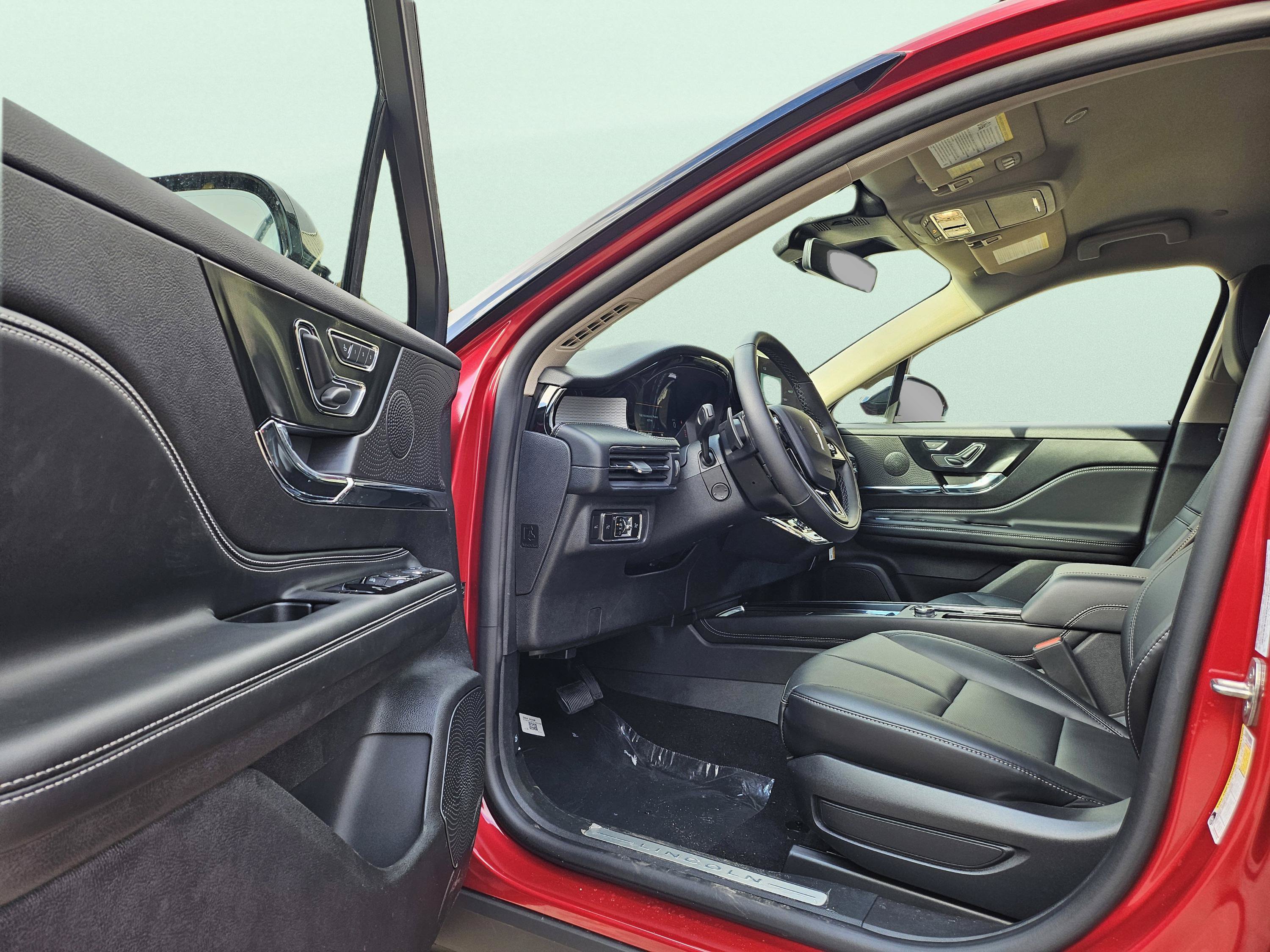 New 2026 Lincoln Corsair Premiere AWD/4WD image 9