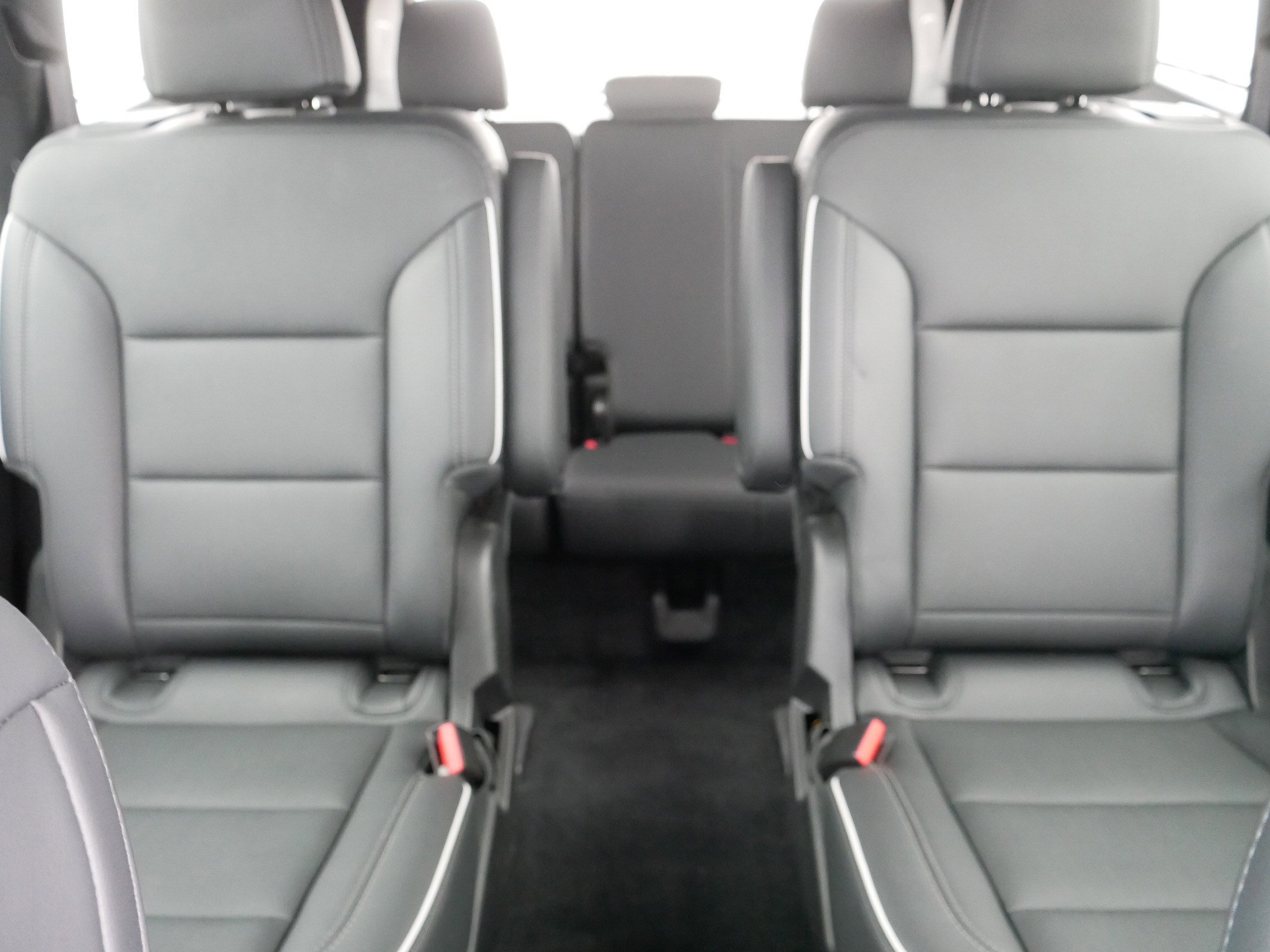 Used 2025 Buick Enclave Preferred image 13