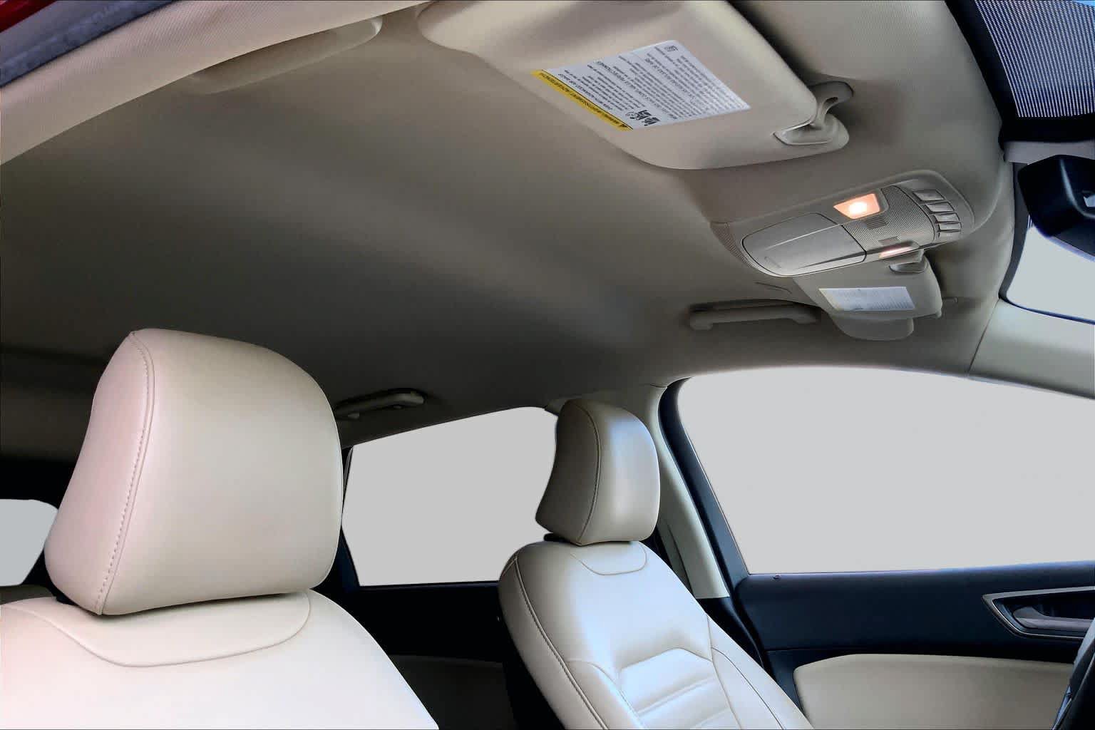 Used 2024 Ford Edge SEL AWD/4WD image 14