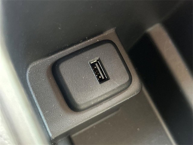 Used 2018 Buick Regal Preferred image 38