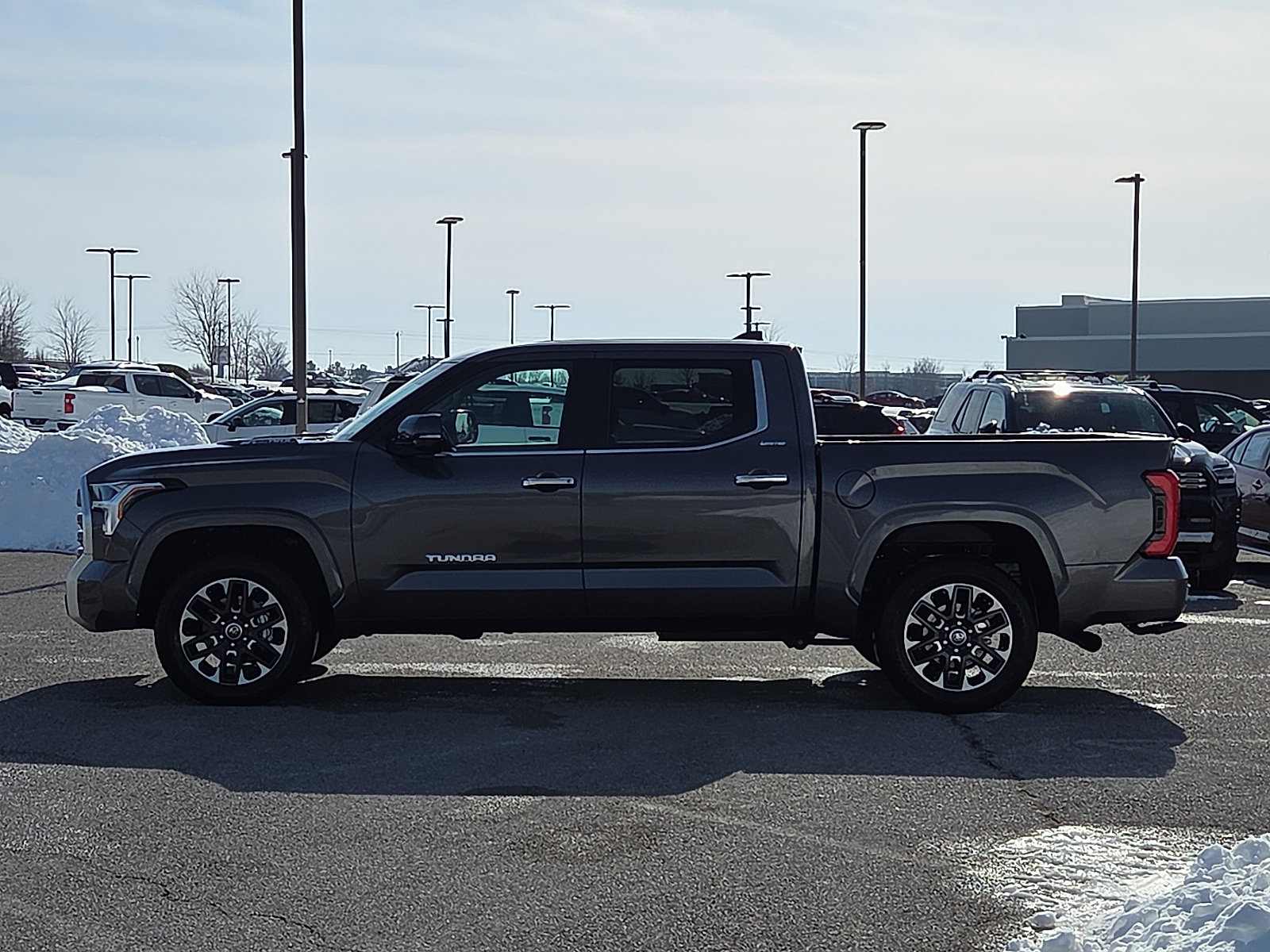 Used 2024 Toyota Tundra Limited image 3