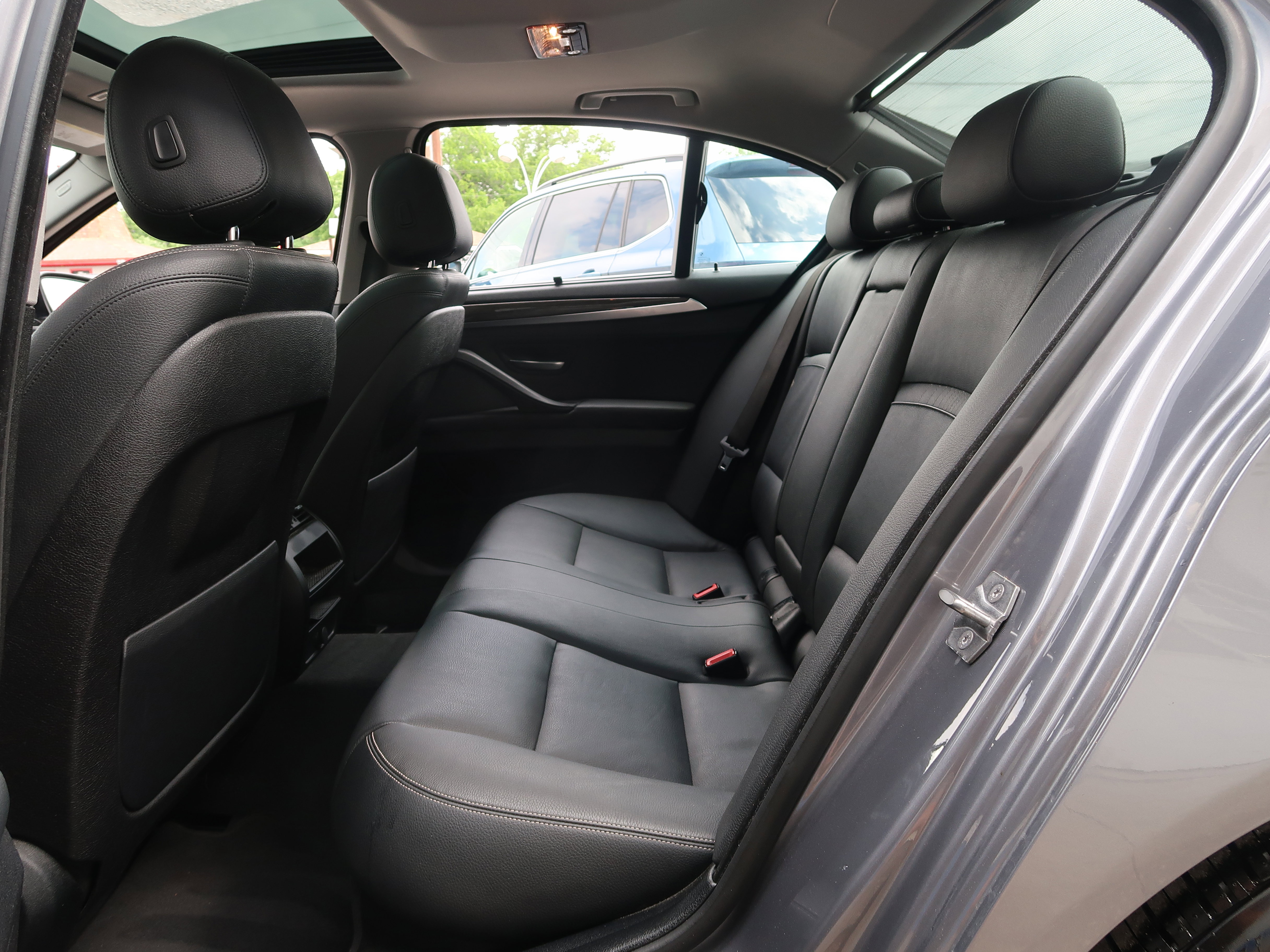 Used 2014 BMW 535d Sedan RWD image 39
