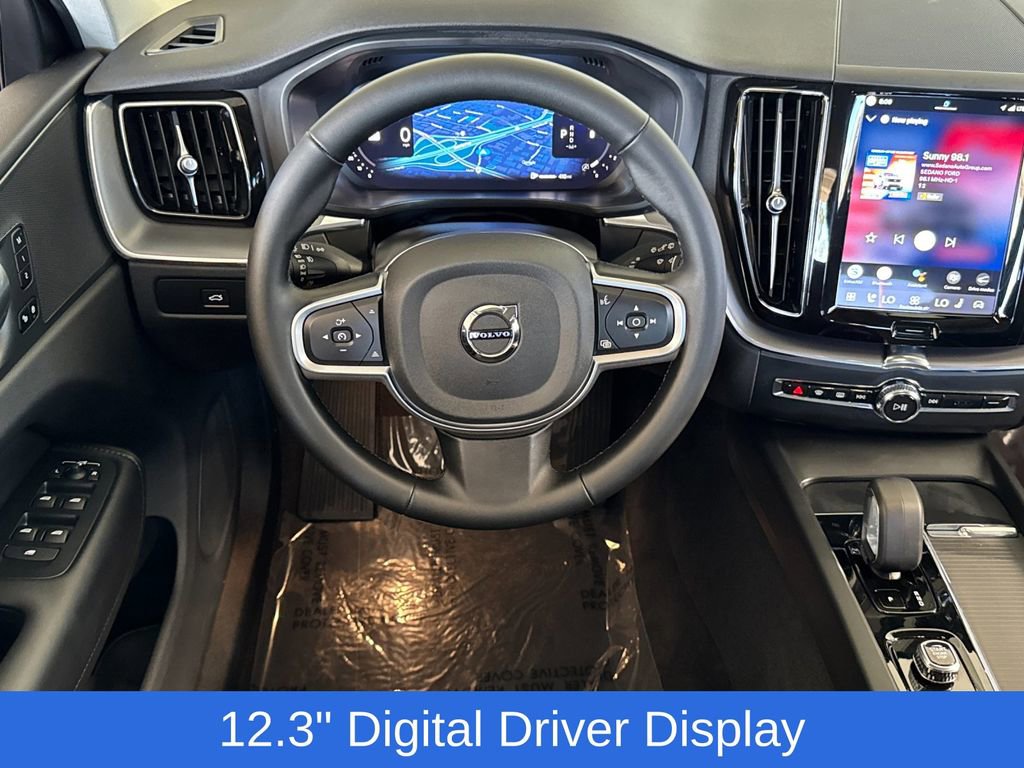Certified 2025 Volvo XC60 B5 Core image 13