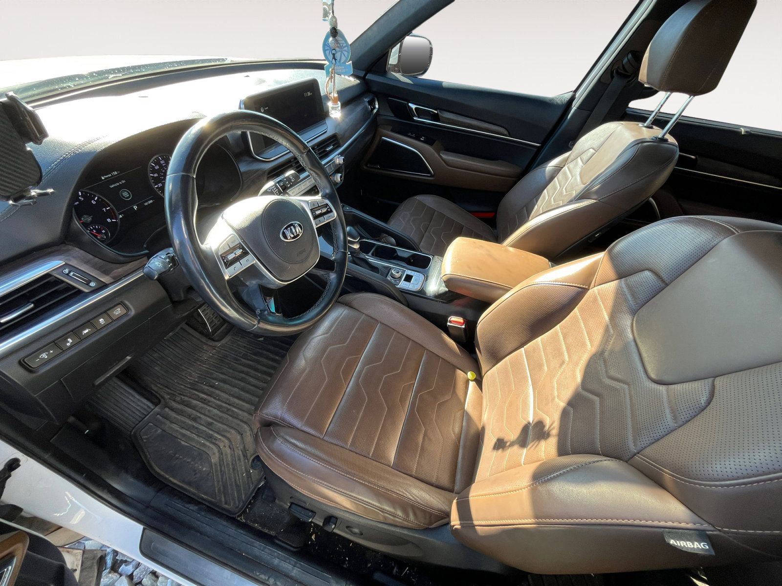 Used 2021 Kia Telluride SX w/ SX Prestige Package image 6