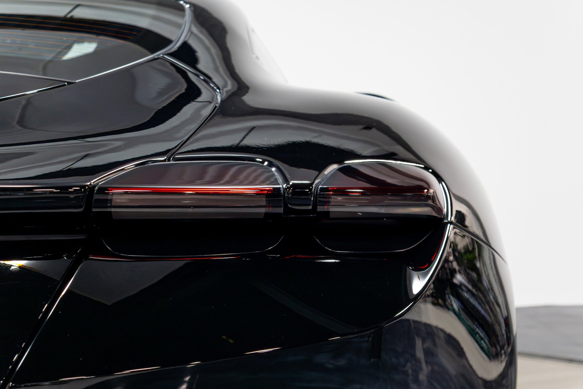 Used 2022 Ferrari Roma image 61