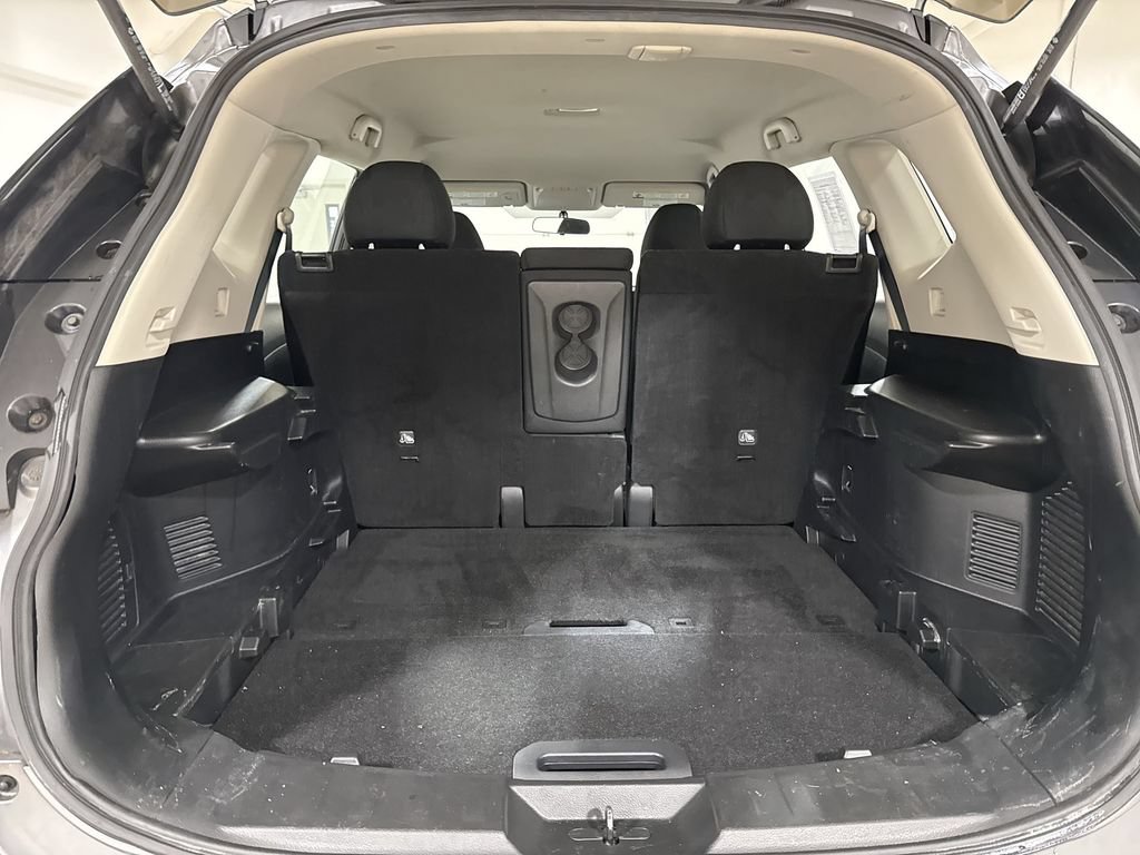 Used 2018 Nissan Rogue S AWD/4WD image 23