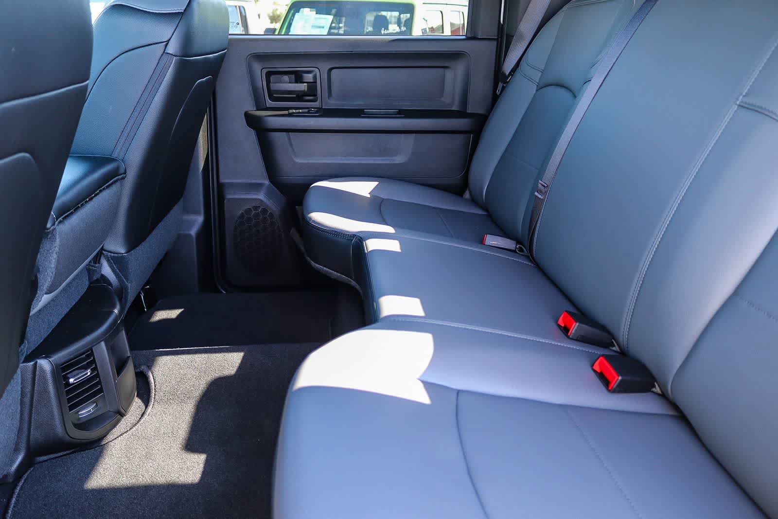 New 2027 RAM 3500 Tradesman AWD/4WD image 18