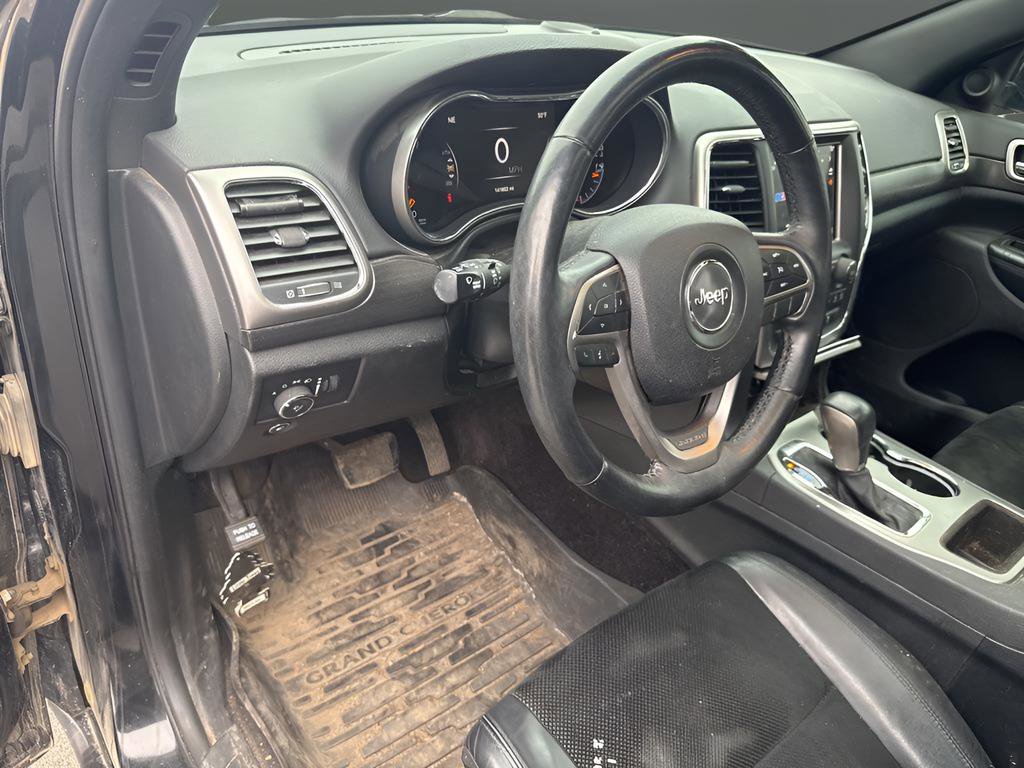 Used 2018 Jeep Grand Cherokee Altitude image 12