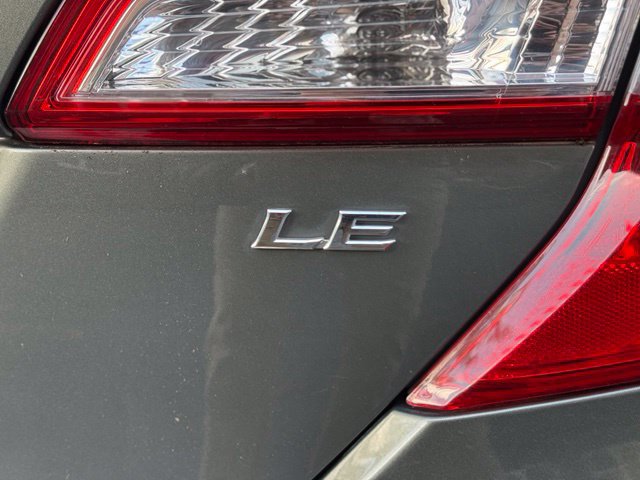 Used 2014 Toyota Camry LE FWD image 36