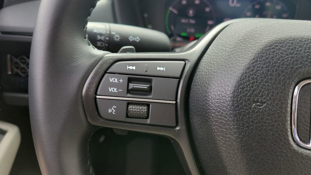 Used 2025 Honda Accord EX-L image 33