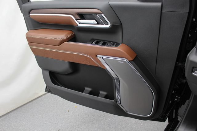 New 2026 GMC Sierra 2500 Denali Ultimate w/ LPO, Black Badging Package AWD/4WD image 16