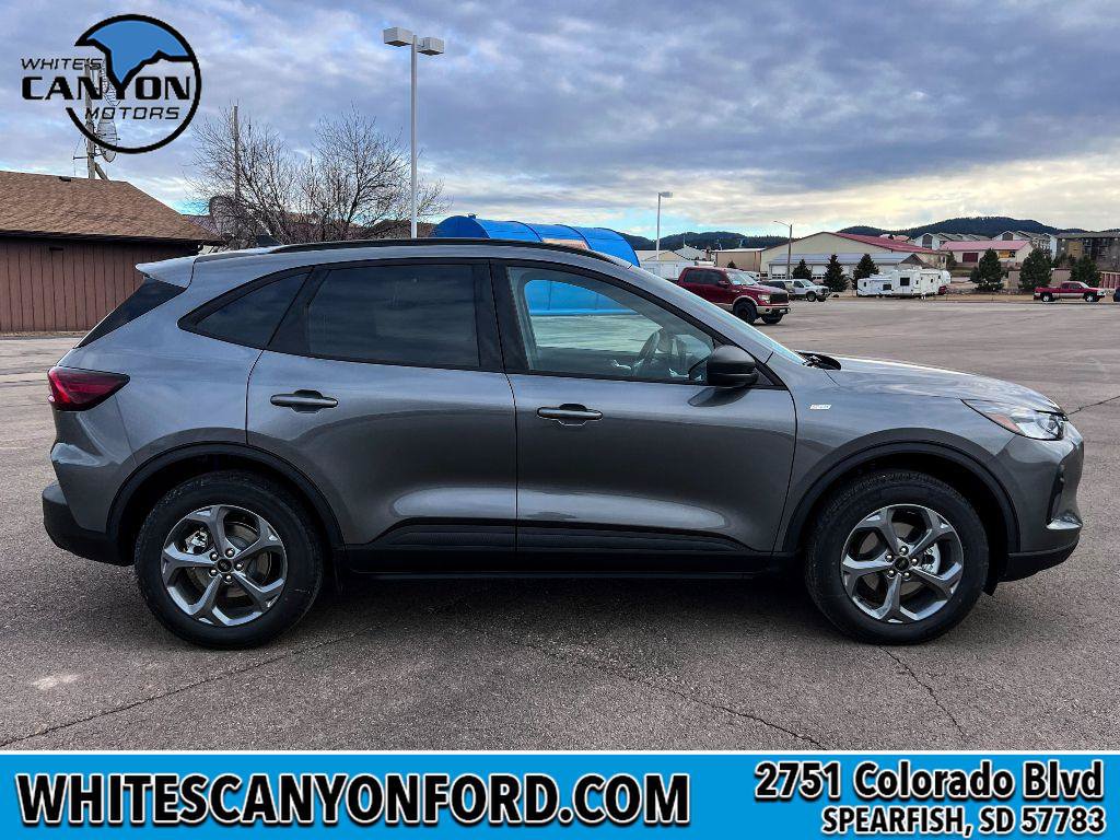New 2026 Ford Escape ST-Line w/ Tech Pack #1 AWD/4WD image 10