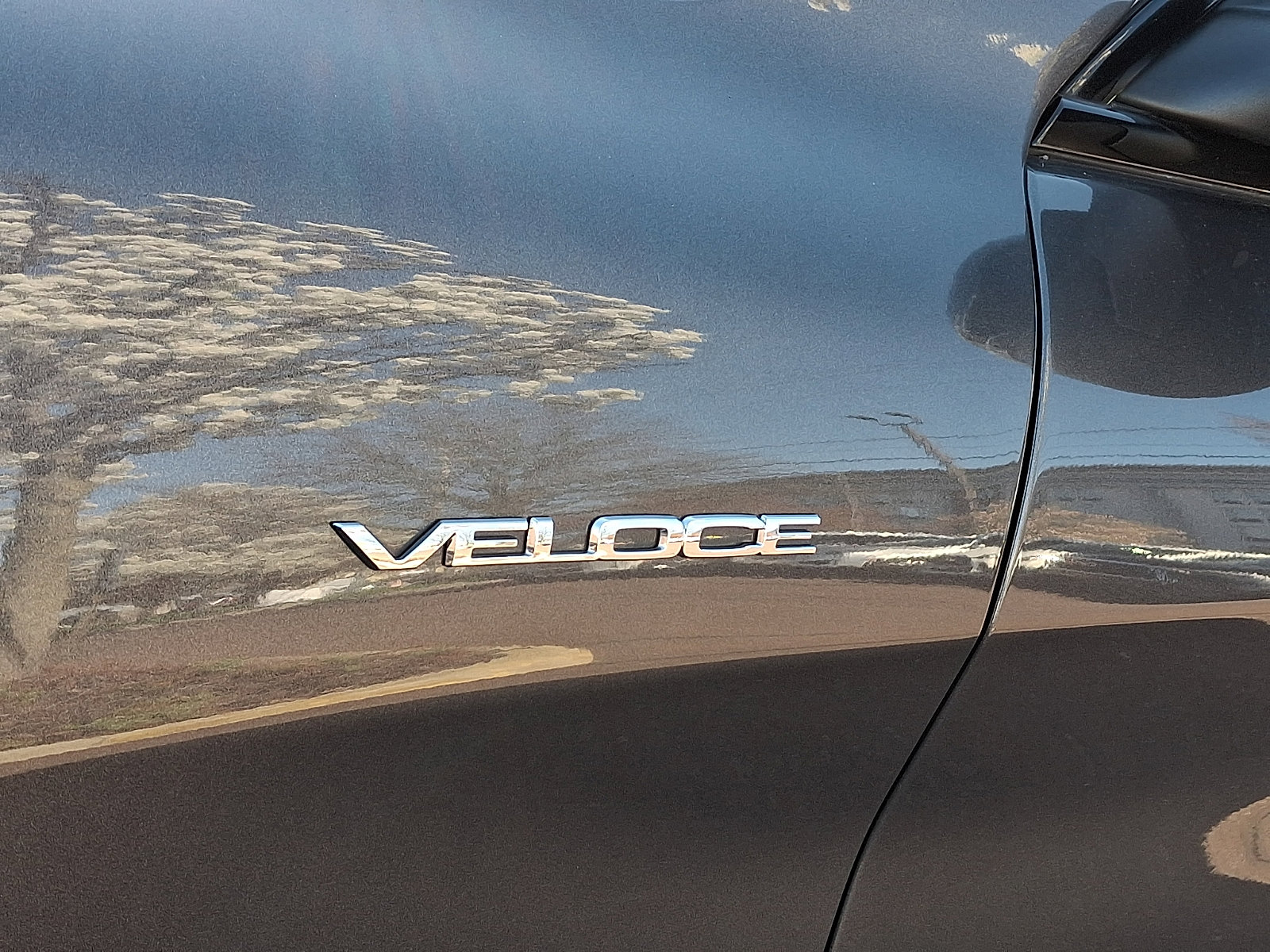 Used 2024 Alfa Romeo Stelvio Veloce AWD/4WD image 33