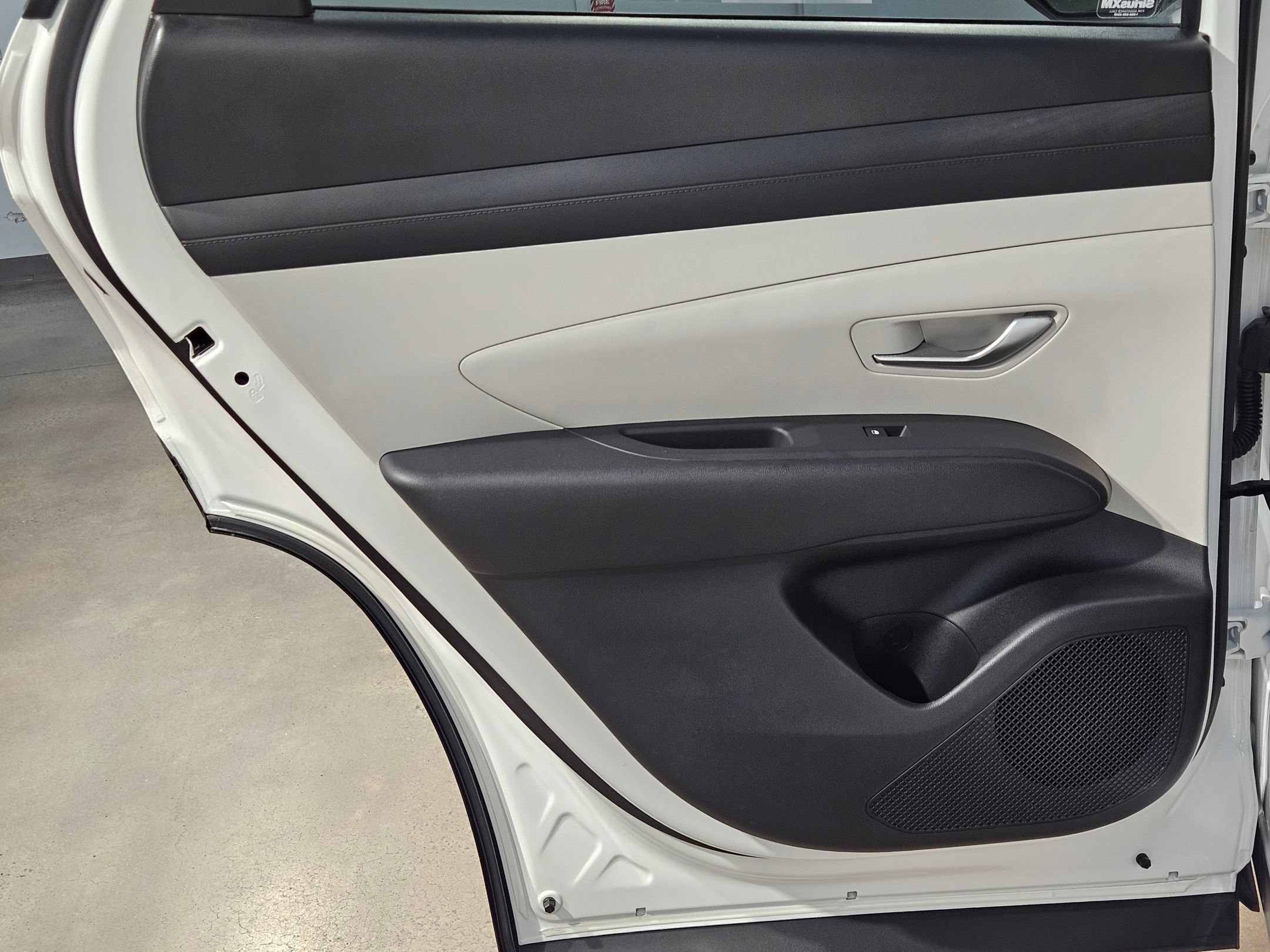 Used 2025 Hyundai Tucson SEL FWD image 33