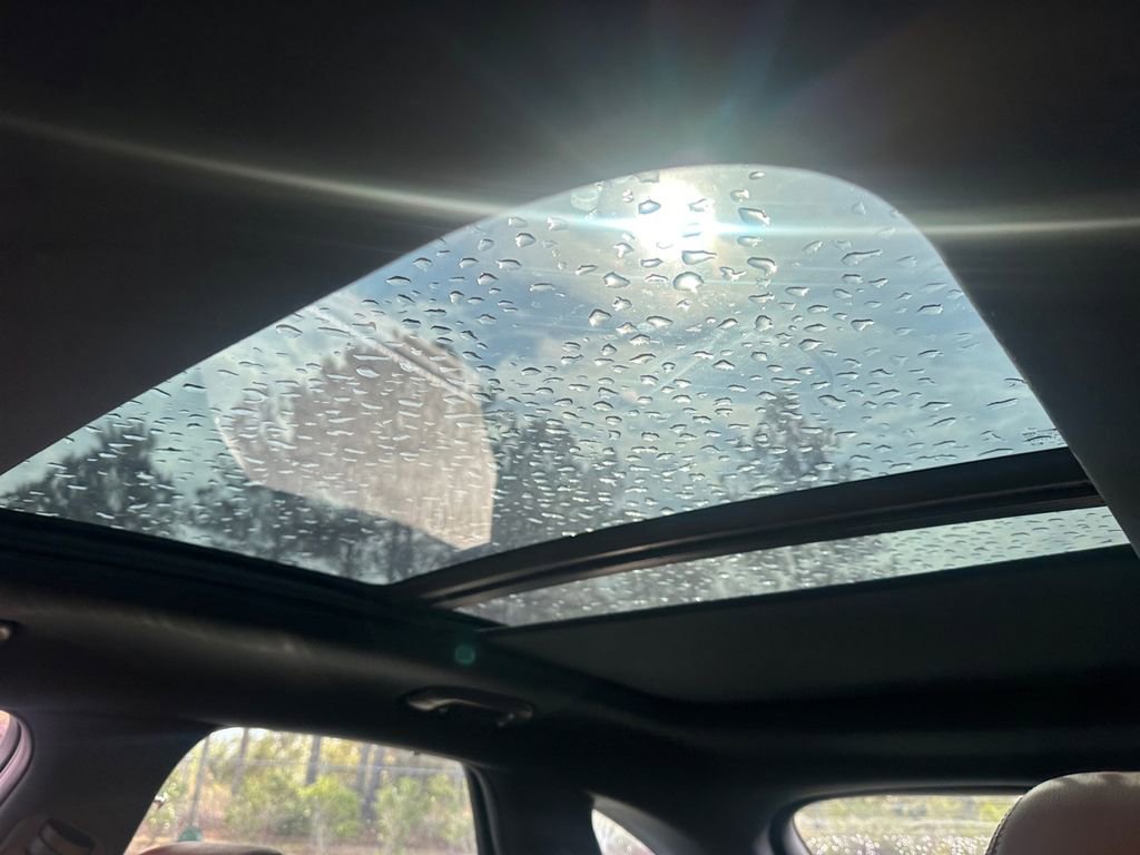 Used 2022 Genesis GV70 2.5T w/ Advanced Package image 22