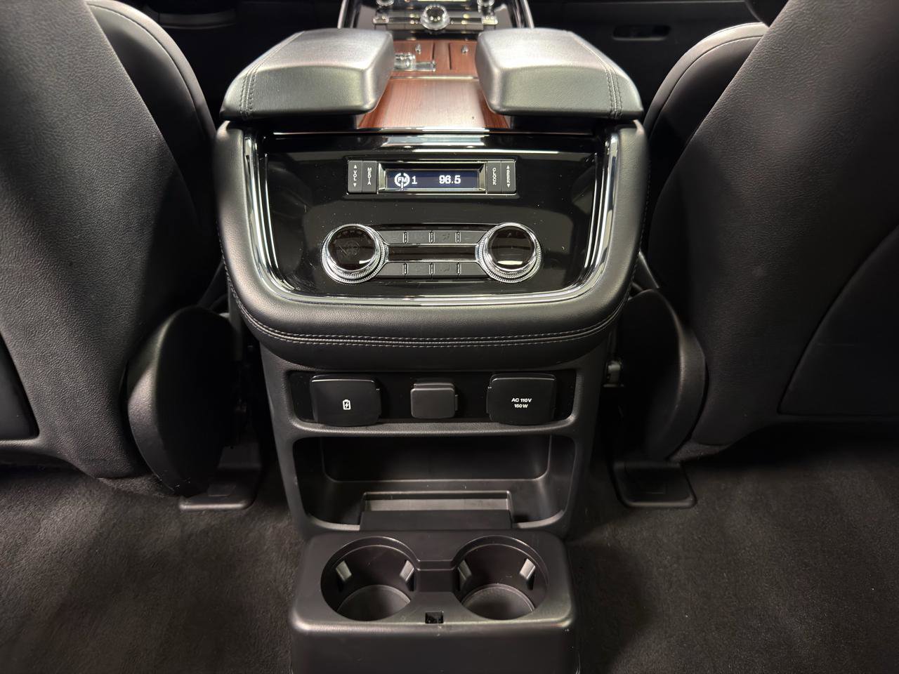 Used 2020 Lincoln Navigator Reserve w/ Luxury Package AWD/4WD image 32