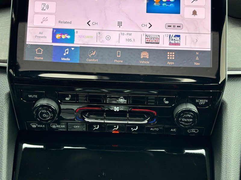 New 2025 Jeep Grand Cherokee L Limited image 13