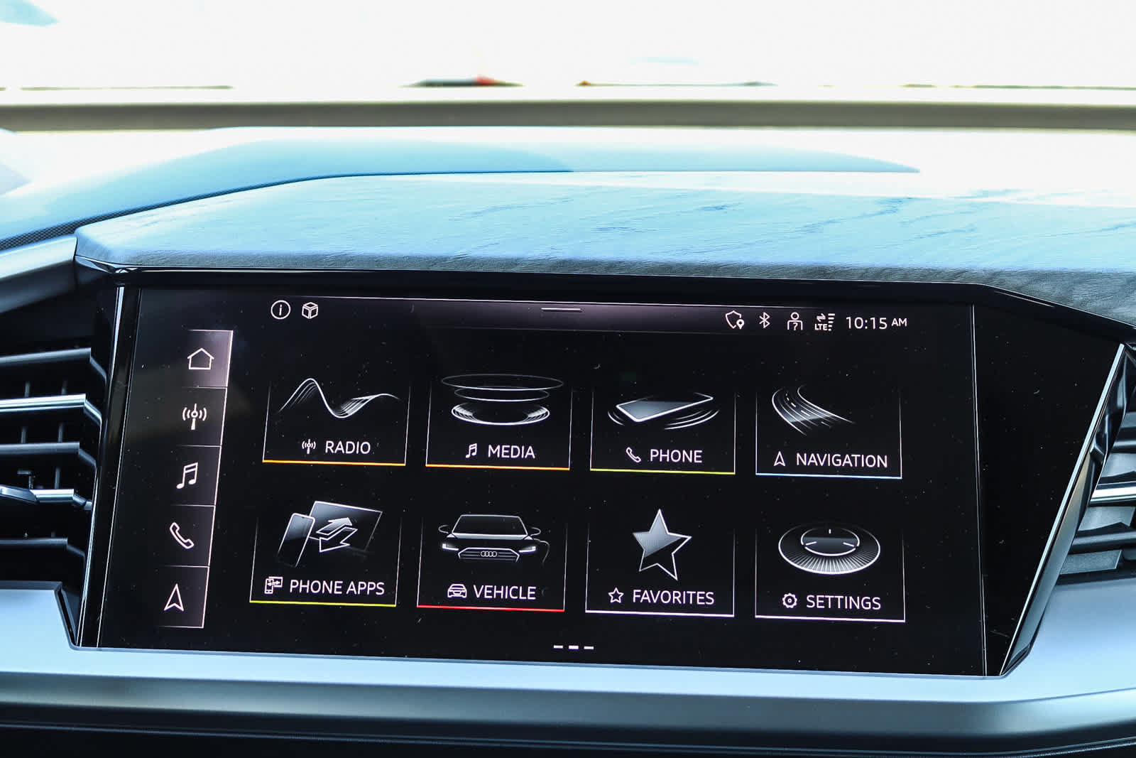 Used 2023 Audi Q4 e-tron Premium Plus w/ Premium Plus RWD image 18