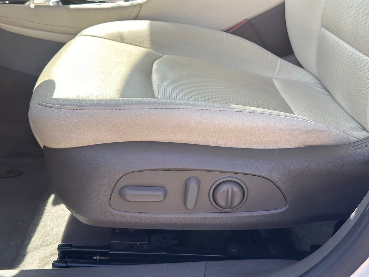 Used 2024 Chevrolet Malibu LT image 25