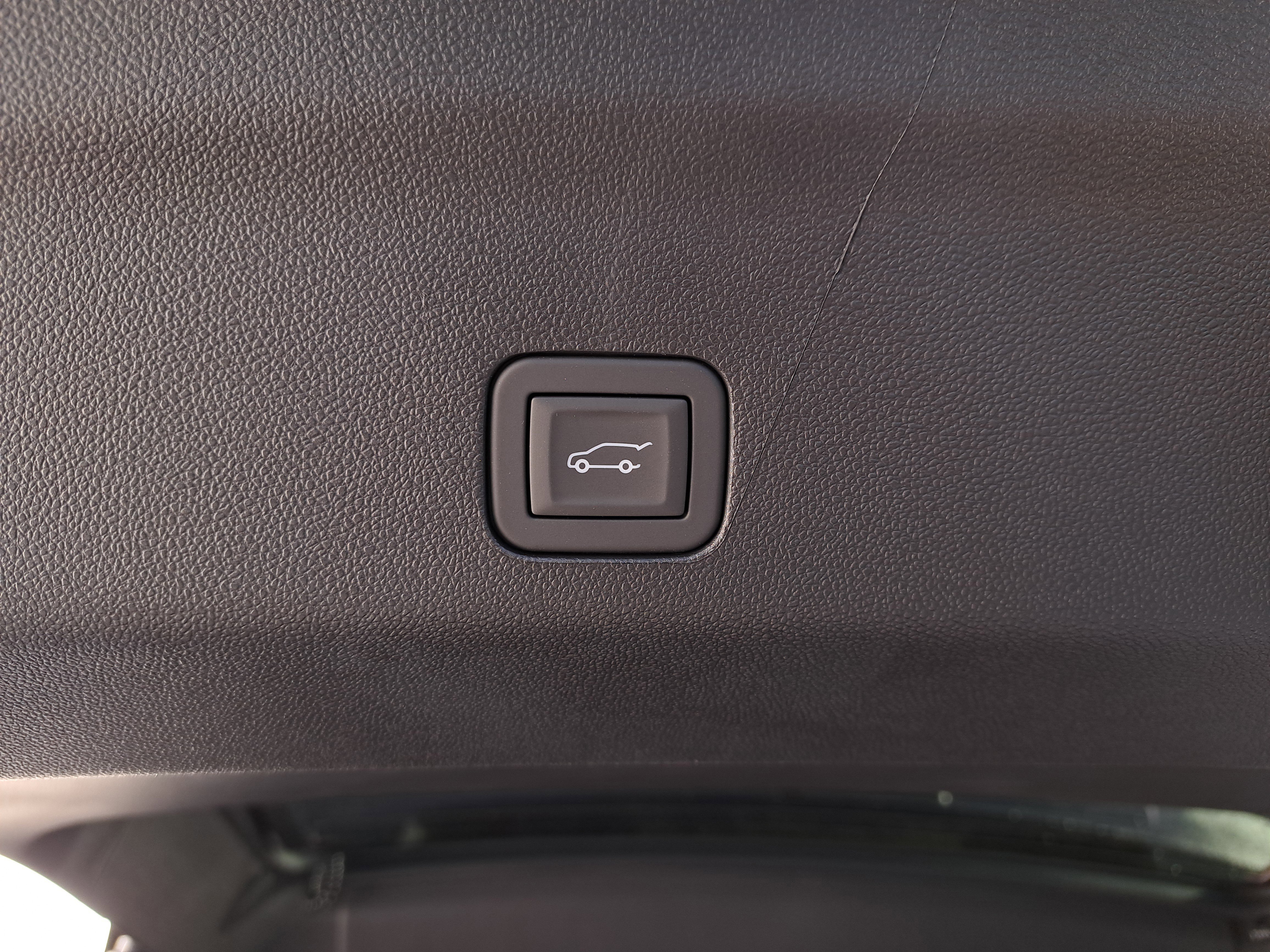 New 2026 GMC Yukon XL Denali w/ Denali Reserve Package image 10