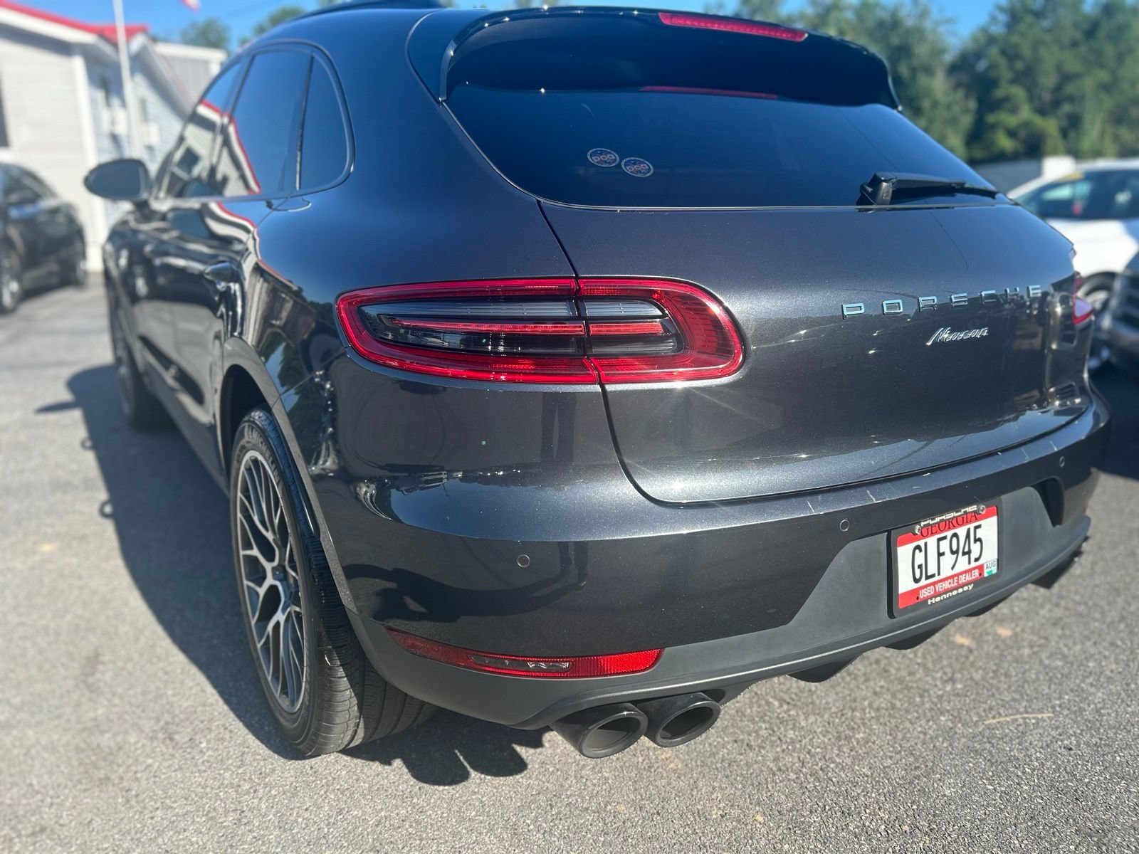 Used 2018 Porsche Macan Sport Edition AWD/4WD image 16
