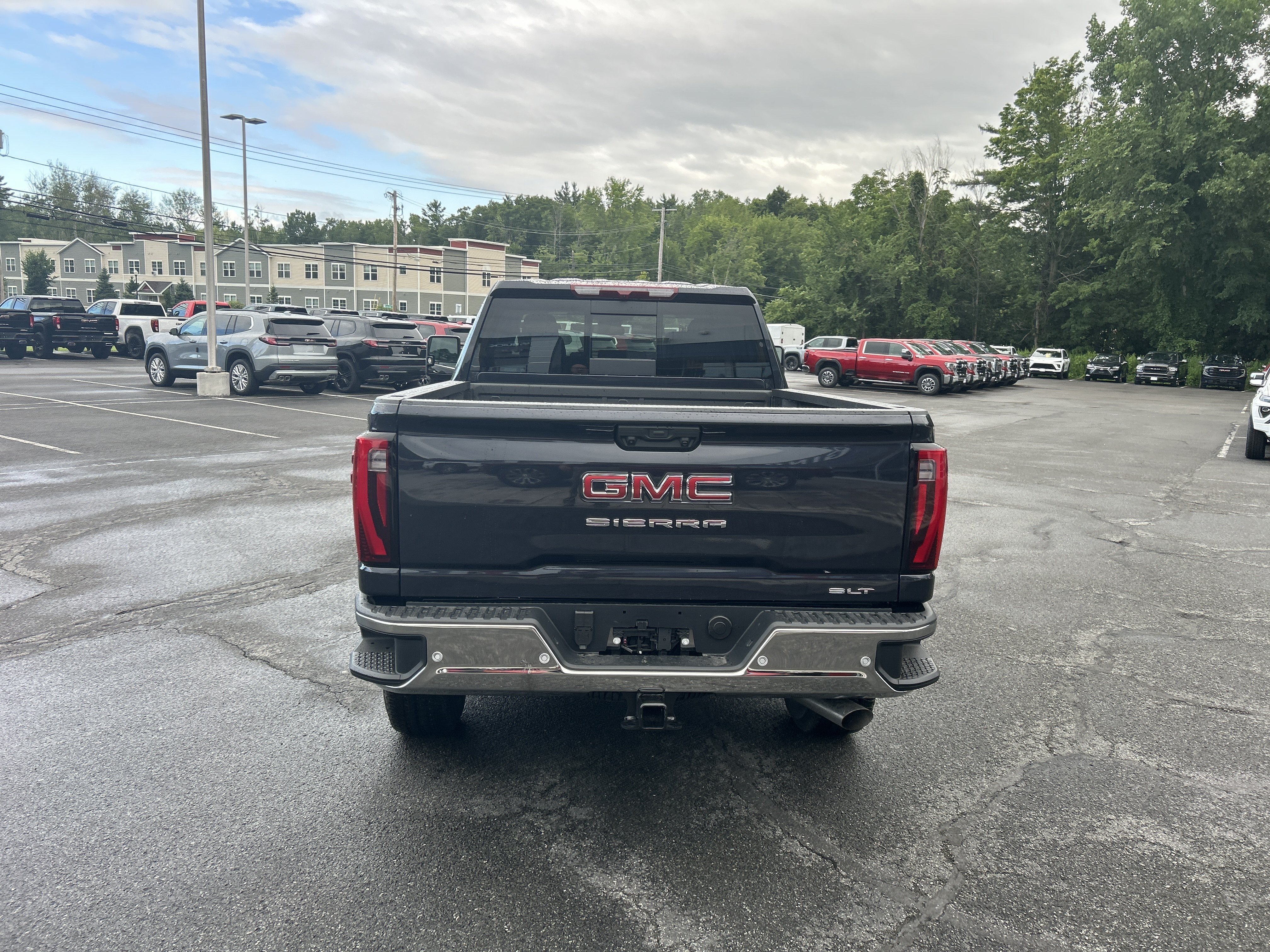 New 2026 GMC Sierra 2500 SLT w/ SLT Premium Package AWD/4WD image 11