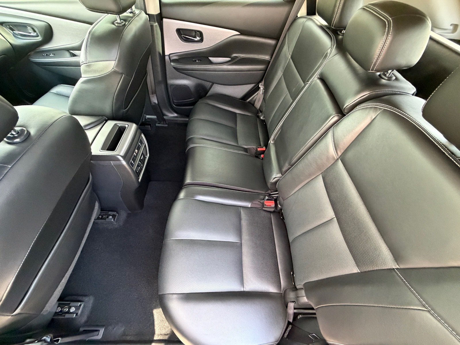 Used 2020 Nissan Murano SL FWD image 12