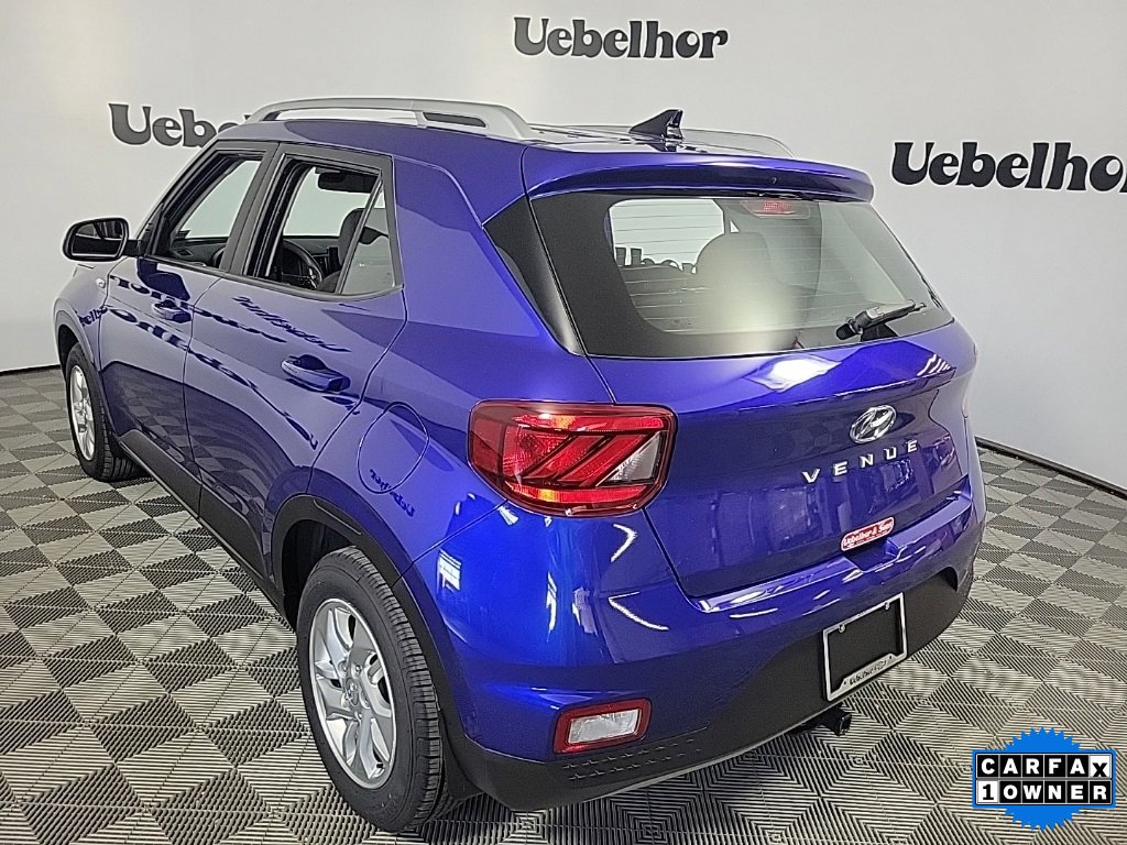 Used 2020 Hyundai Venue SEL image 4