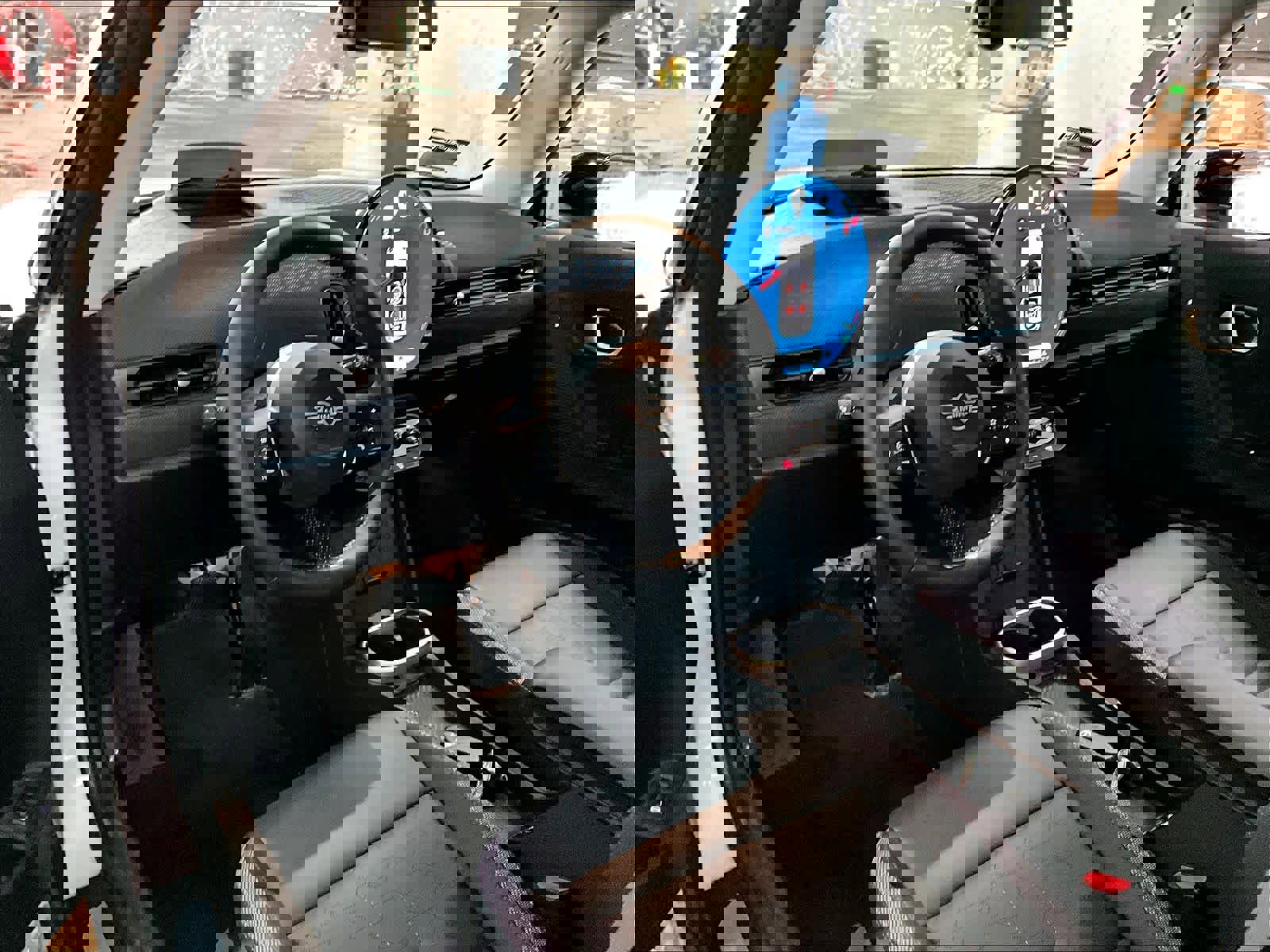 Certified 2025 MINI Cooper 2-Door Hardtop image 16