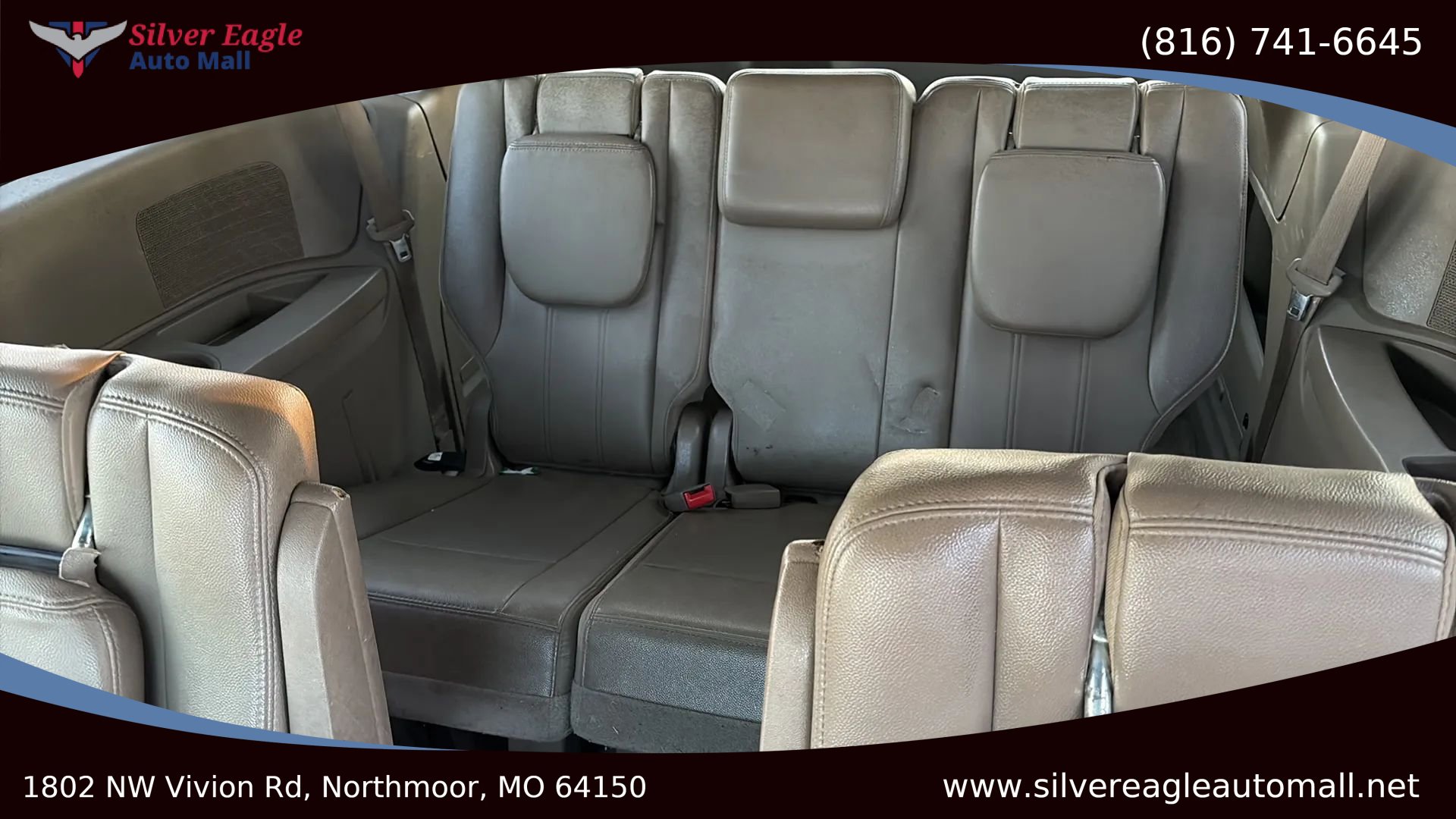 Used 2014 Chrysler Town & Country Touring image 12