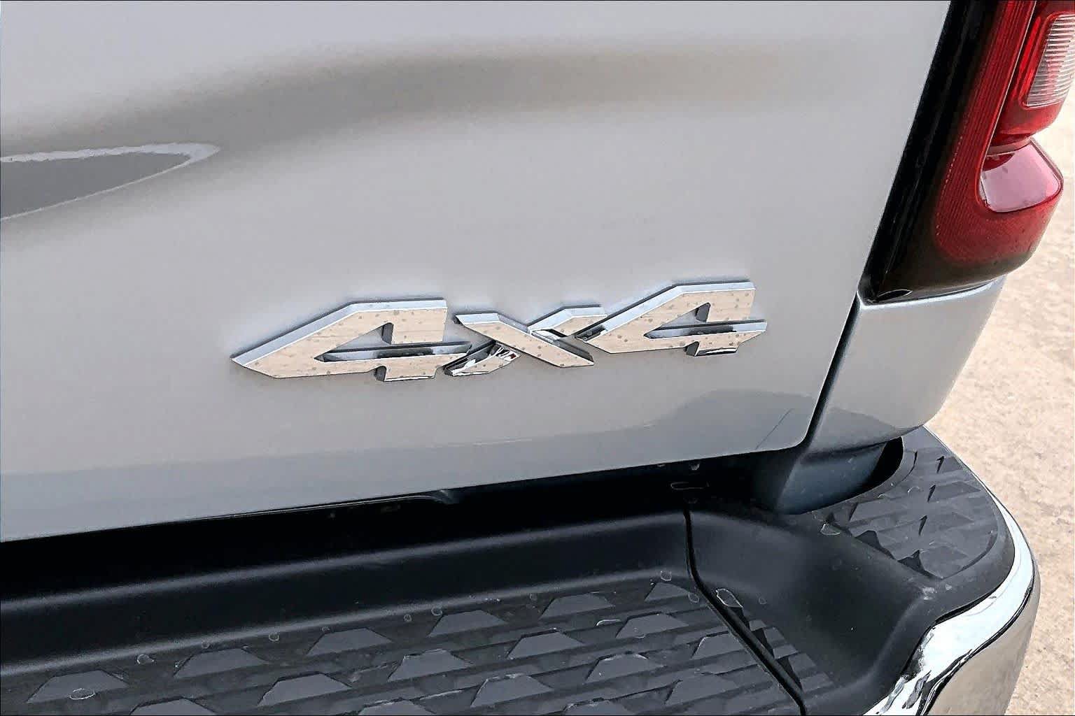 New 2026 RAM 3500 Tradesman AWD/4WD image 16