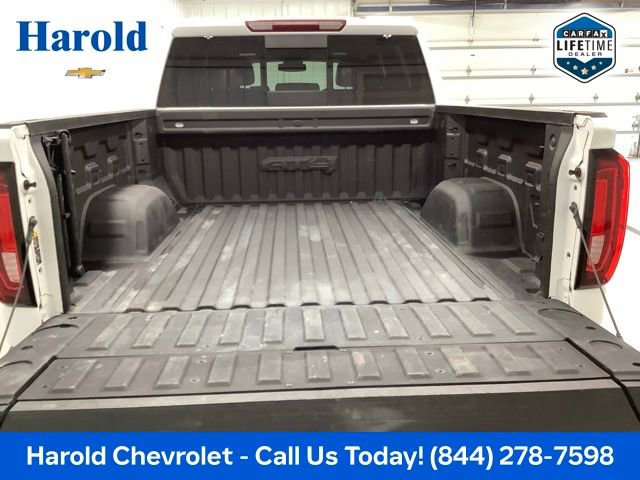Used 2024 GMC Sierra 1500 AT4 w/ AT4 Preferred Package image 5