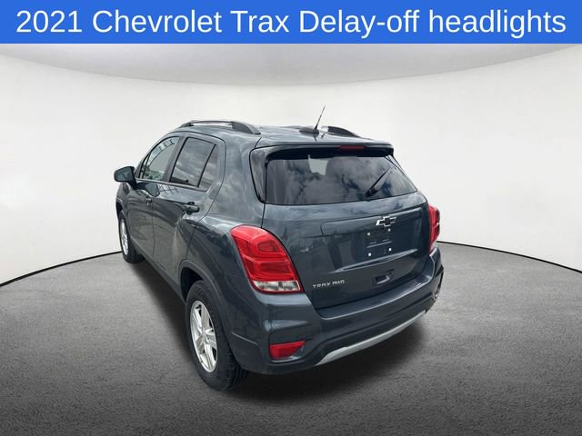 Used 2021 Chevrolet Trax LT w/ LT Convenience Package image 25